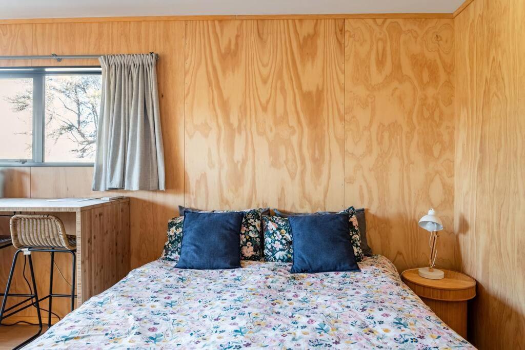 Апартаменты Cosy Studio With Mountain Views Ванака Экстерьер фото